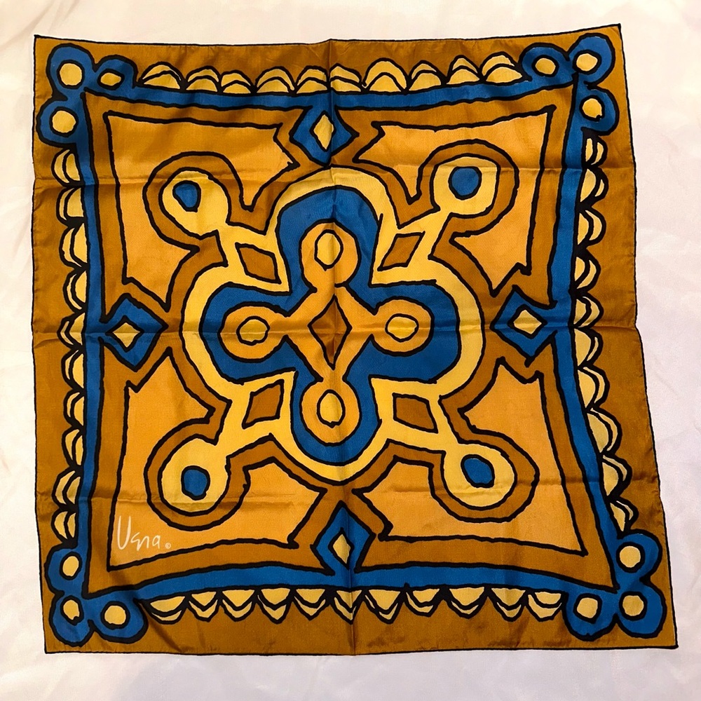 Vintage Vera Wang Silk Scarf 20” Square
